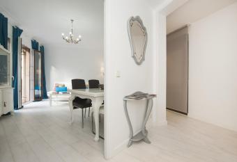 Cason del Corpus allows 18 year olds to book a room