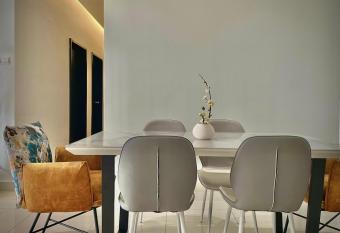 AZ Seraya Homestay @ Putrajaya has Balcony rooms