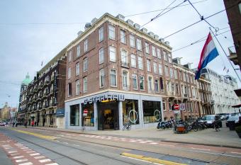 Hotel Cornelisz allows 18 year olds to book a room