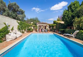 Casa Felix has Balcony rooms