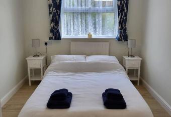 Cheerful one bedroom home with patio and parking has Balcony rooms