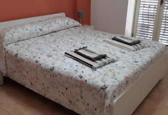 Marna has Balcony rooms