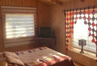 Casa El Totoral has Balcony rooms