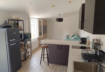 Maison proche Paris. has Balcony rooms