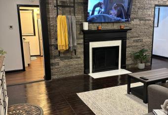 Relaxing Home in Savannah, GA has Balcony rooms