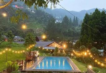 Vila Vancouver, Private Pool With Mountain View has Balcony rooms