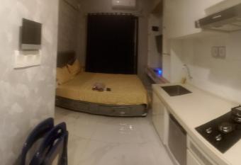 APARTEMEN SERPONG BSD has Balcony rooms