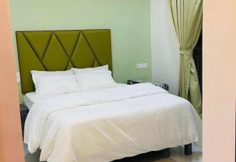 The White Pearl Villa has Balcony rooms