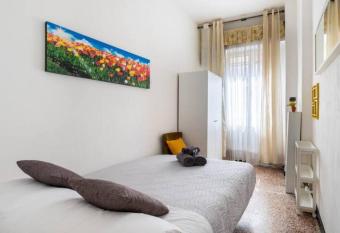 Bilocale centrale Rapallo allows 18 year olds to book a room