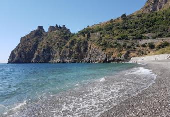 Casa vacanze sul mare has Balcony rooms