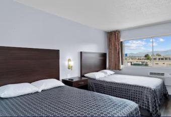 Holiday Lodge has Balcony rooms