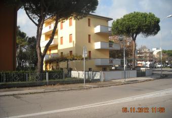 Amanda Appartamenti has Balcony rooms