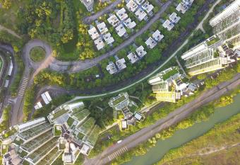Forest City - Starview Bay has Balcony rooms