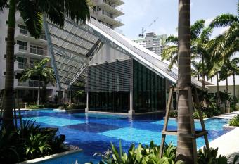 Indah Alam Condo allows 18 year olds to book a room