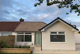 (null) has Balcony rooms