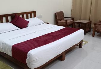Chitra Niwas Palighat has Balcony rooms