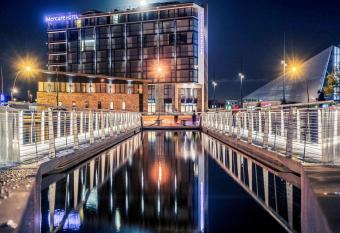 Mercure Cherbourg Centre Port allows 18 year olds to book a room