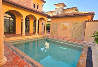 Nusa chivani pool villa najomtien with 4 bedrooms                                                             4                                                      has Balcony rooms