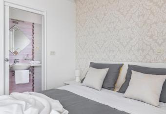 Panorama charm has Balcony rooms