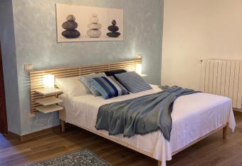 La casa dei ricordi has Balcony rooms