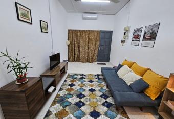 Sunny Day Hostel allows 18 year olds to book a room