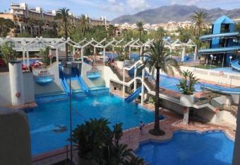 BenalBeach by Beehive Vacances allows 18 year olds to book a room