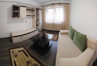 Spatios si calduros has Balcony rooms