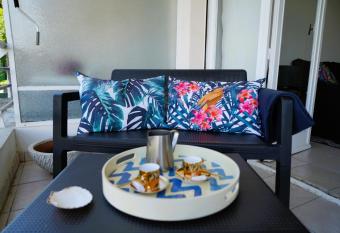 Cannes Studio, enjoy Sunset View has Balcony rooms