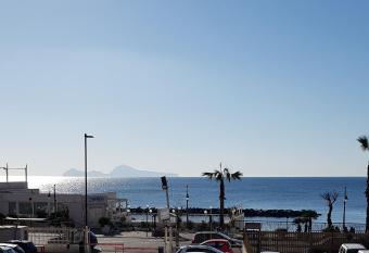 GIOIA Holiday Home has Balcony rooms