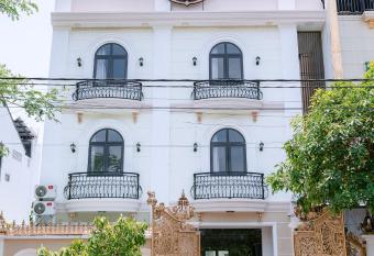 ALEX HOTEL AND SPA has Balcony rooms