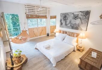 Ocean Nest and Forest Nest Self Service BNB allows 18 year olds to book a room