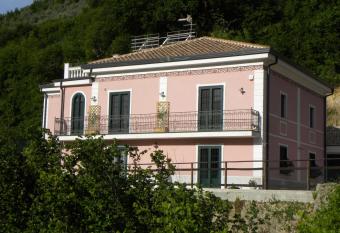 Guest House Cifrino has Balcony rooms