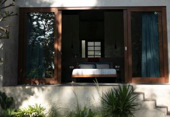 LITA HYTTE BALI allows 18 year olds to book a room