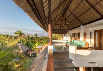 Clara Delisa 2 BR Private Pool Villa JU10 allows 18 year olds to book a room