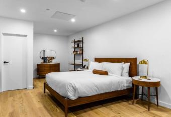 King Bed, Historic Hotel, Bangor, Room # 101 allows 18 year olds to book a room