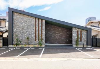 SAUNA VILLA     has Balcony rooms