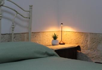 Domus 45 has Balcony rooms