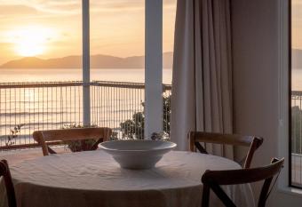 Seascapes Waterfront 1 has Balcony rooms