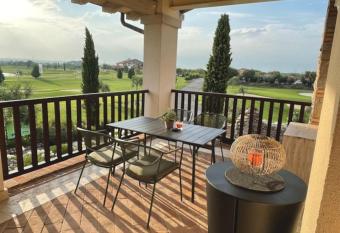 Golf Appartement Gardasee has Balcony rooms
