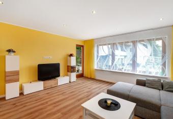 Ferienwohnung K  shammer has Balcony rooms