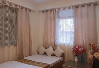 Mandal Inn has Balcony rooms