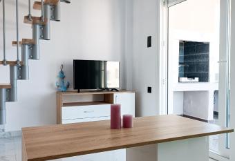 KYMA VILLAS has Balcony rooms