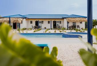 Dushi Vida Country Inn has Balcony rooms