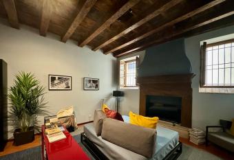 Dimora Legnazzi_a gem in the heart of Brescia allows 18 year olds to book a room