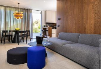 MareLux has Balcony rooms