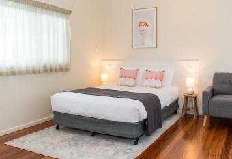 Pacific Motel 04 allows 18 year olds to book a room