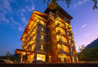 Tripli Hotels Namaste Manali has Smoking/Balcony rooms