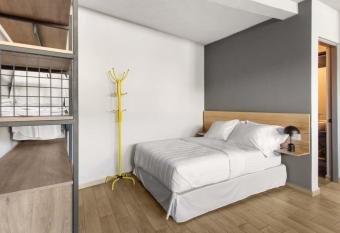 MS Moderna Suite Arcos Hercules HD1 allows 18 year olds to book a room