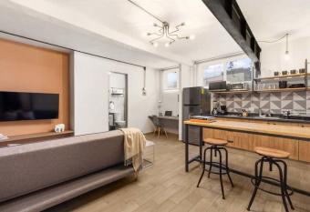 MS Luminosa Suite Arcos Hercules HD2 allows 18 year olds to book a room