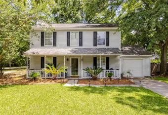 The Halcyon Days North Charleston has Balcony rooms